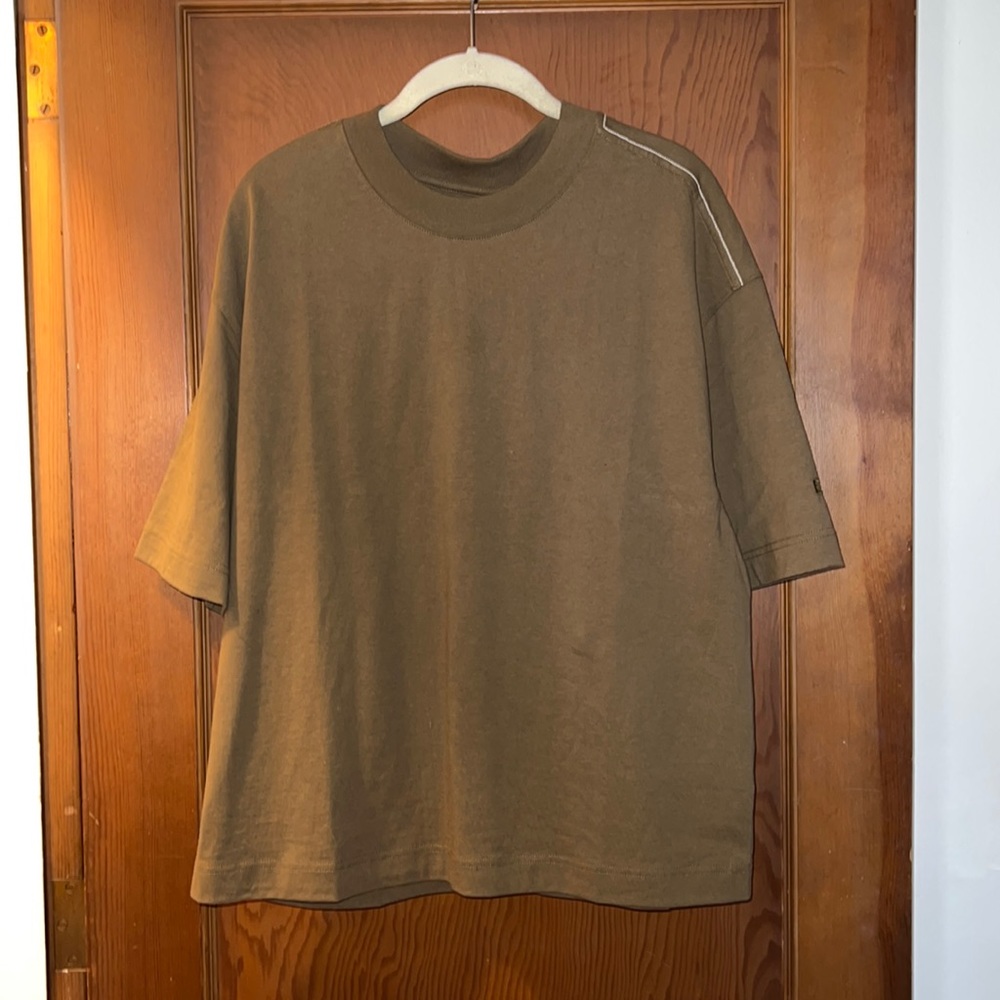 Everlane Tee